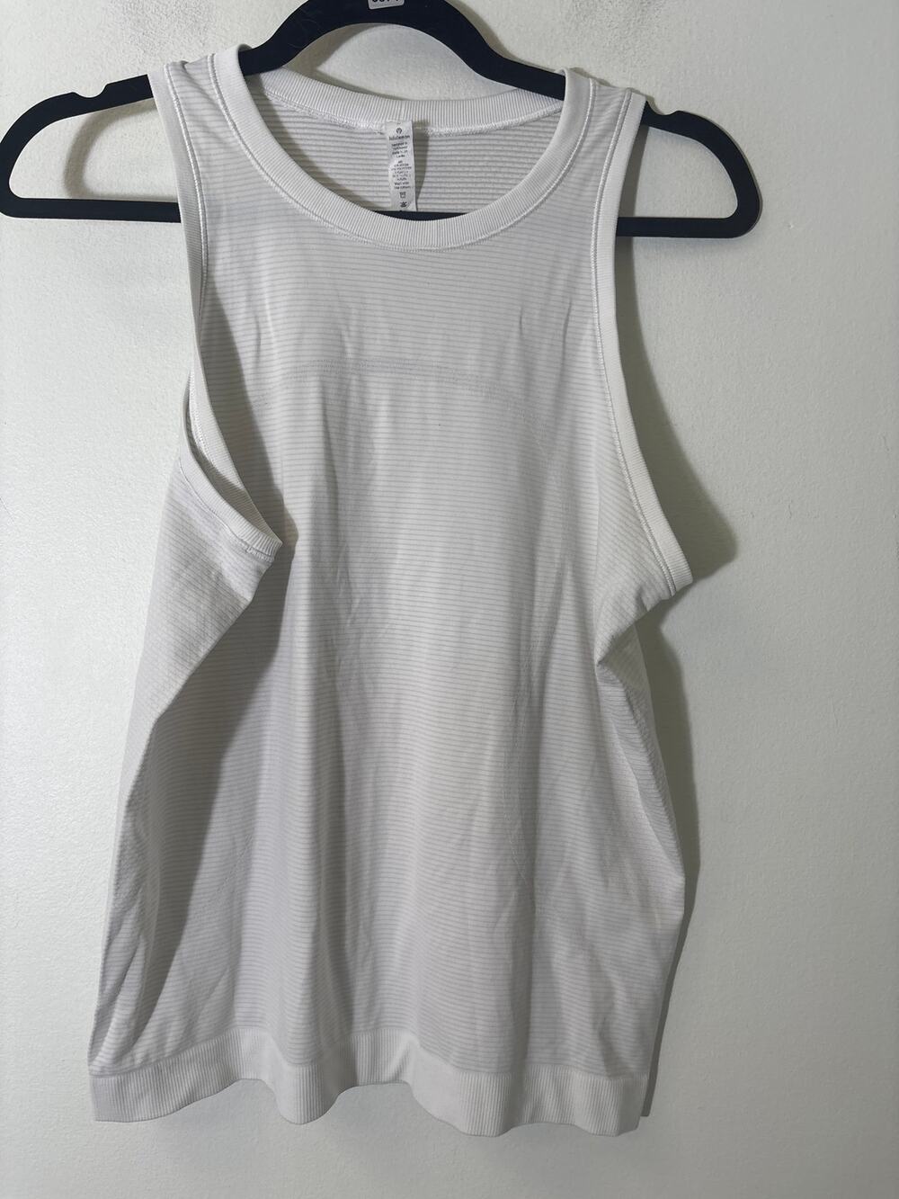 Lululemon White Pinstripe Sleeveless Athletic Tank Sz 6